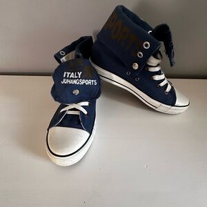 Ju Hang (Converse style) high tops. Blue. Size 9.5 (42) EUC